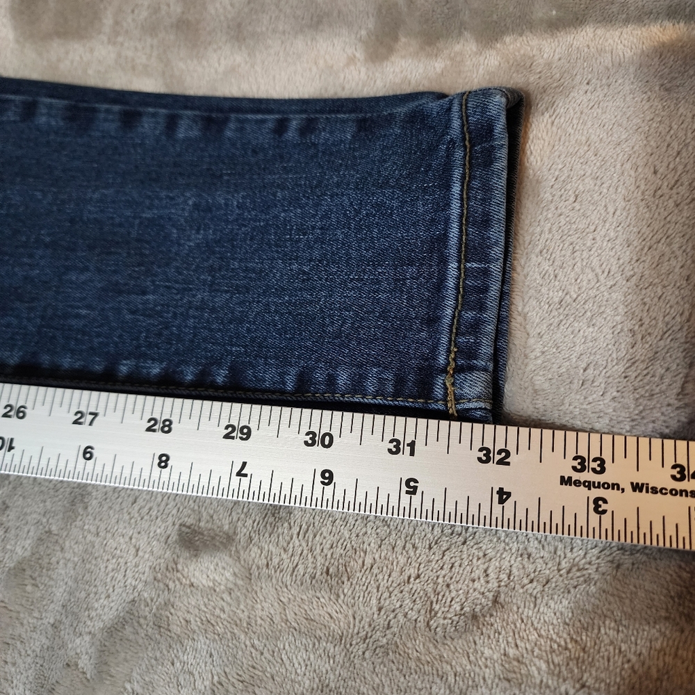Curvy Fit Skinny Jeans | Mid Rise Stretch Dark Wash Denim | 6 / 28L - Picture 3 of 9